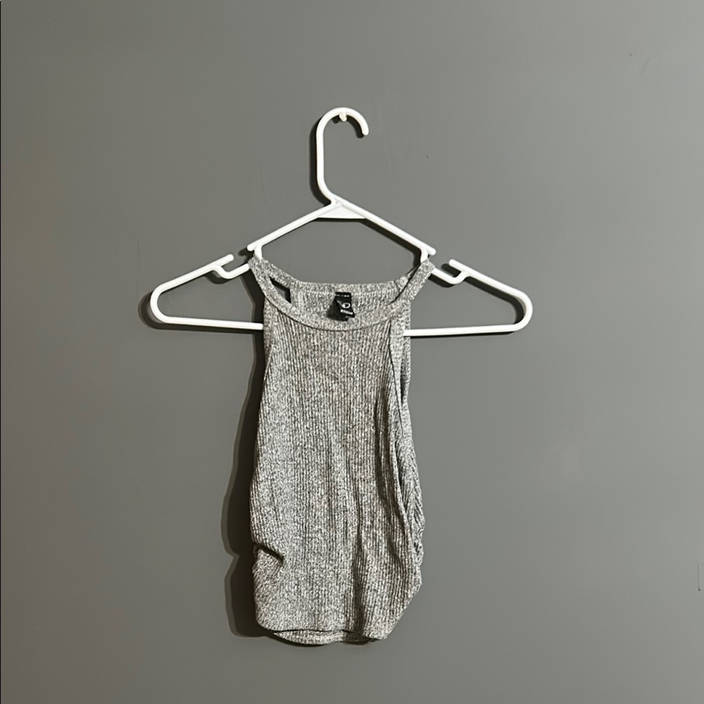 Windsor Gray Sleeveless Tank Top with Scoop Neckline